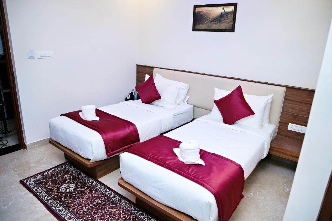 Villa Grand Hotel Near Kempegowda International Airport Devanahalli Bagian luar foto