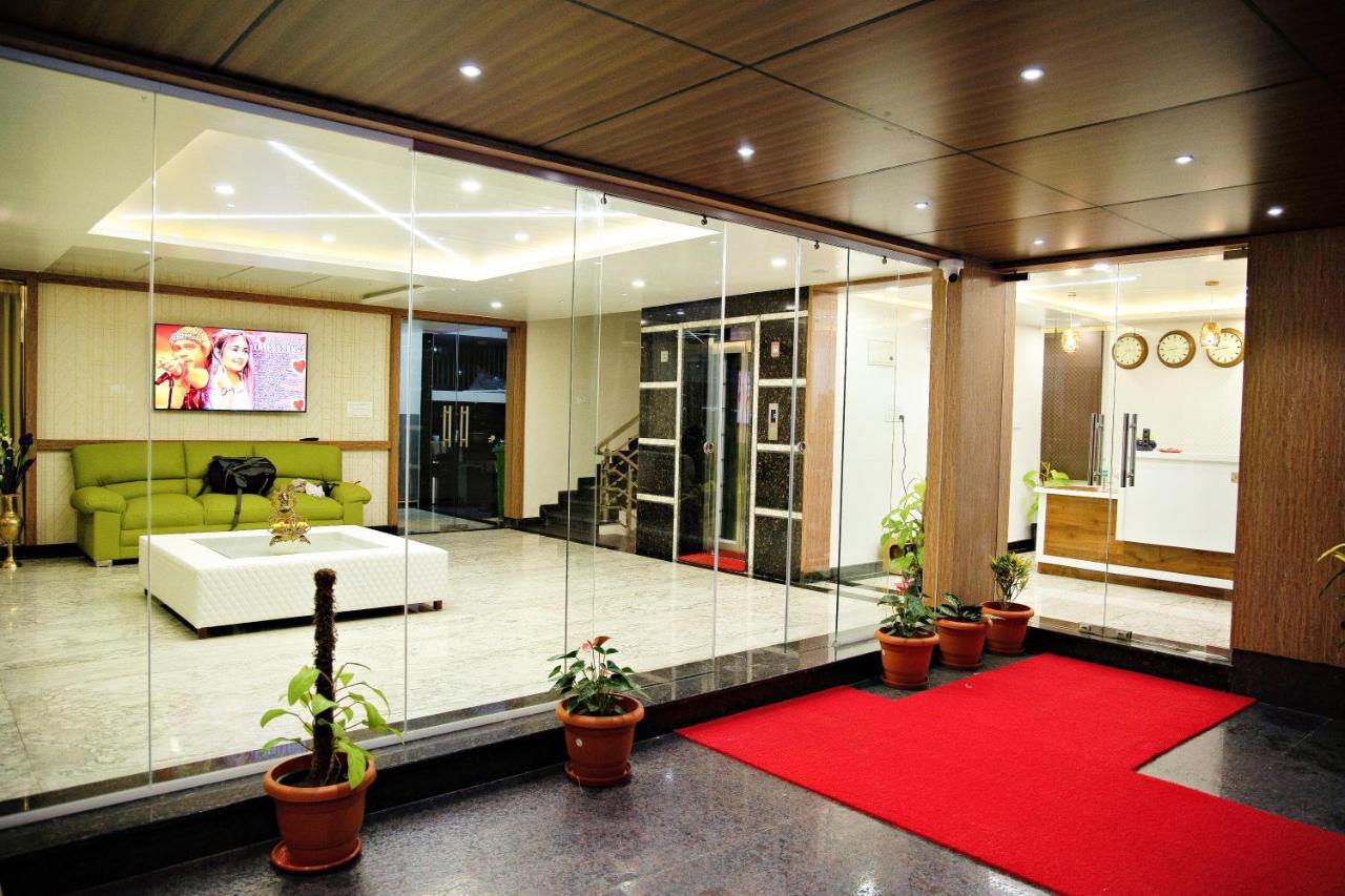 Villa Grand Hotel Near Kempegowda International Airport Devanahalli Bagian luar foto