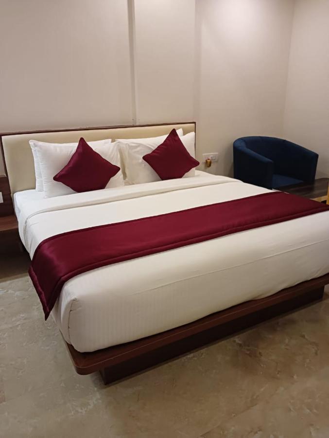 Villa Grand Hotel Near Kempegowda International Airport Devanahalli Bagian luar foto