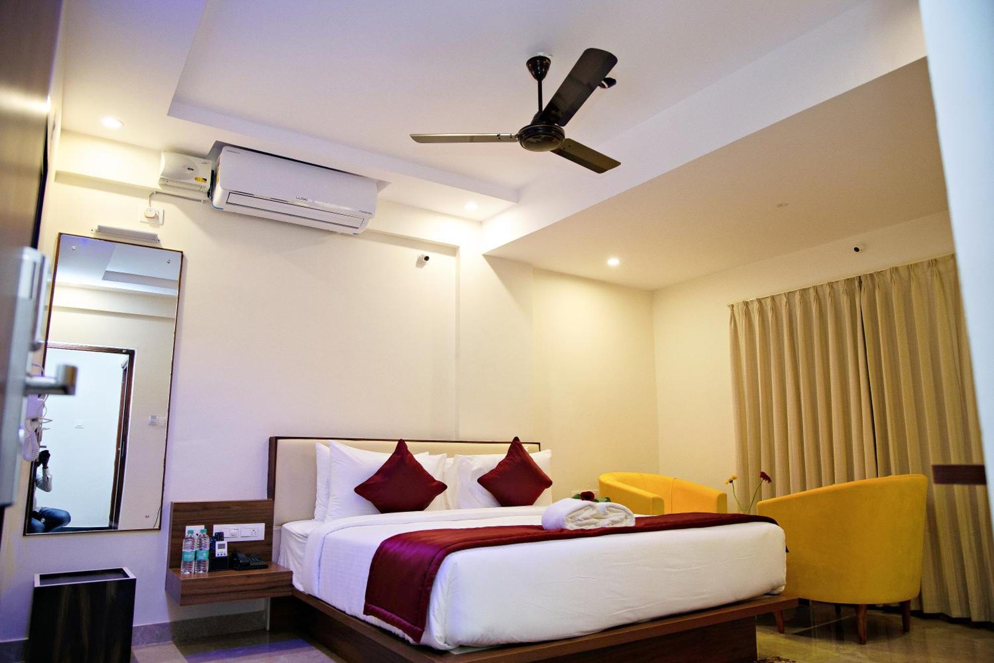 Villa Grand Hotel Near Kempegowda International Airport Devanahalli Bagian luar foto