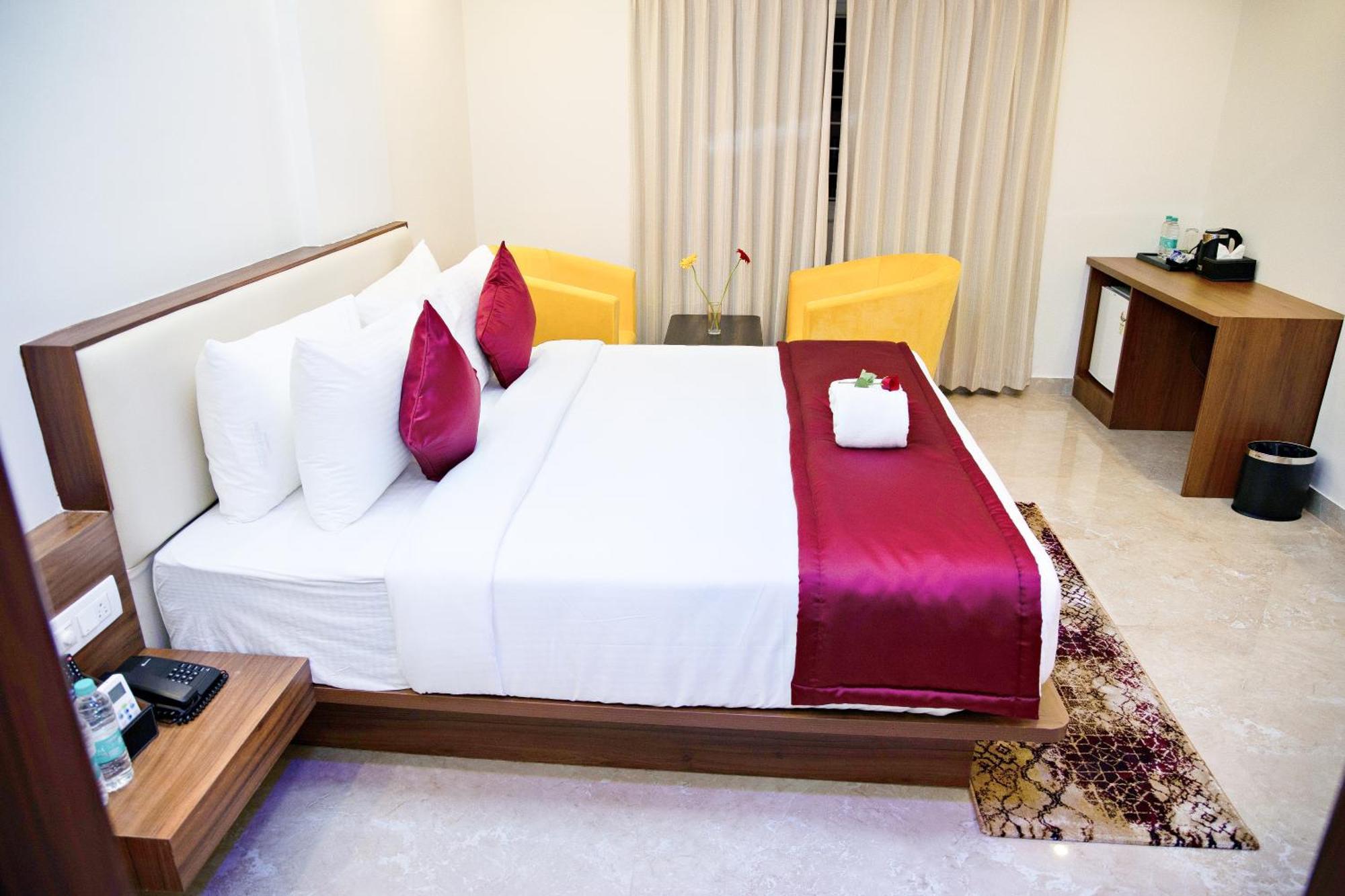 Villa Grand Hotel Near Kempegowda International Airport Devanahalli Bagian luar foto