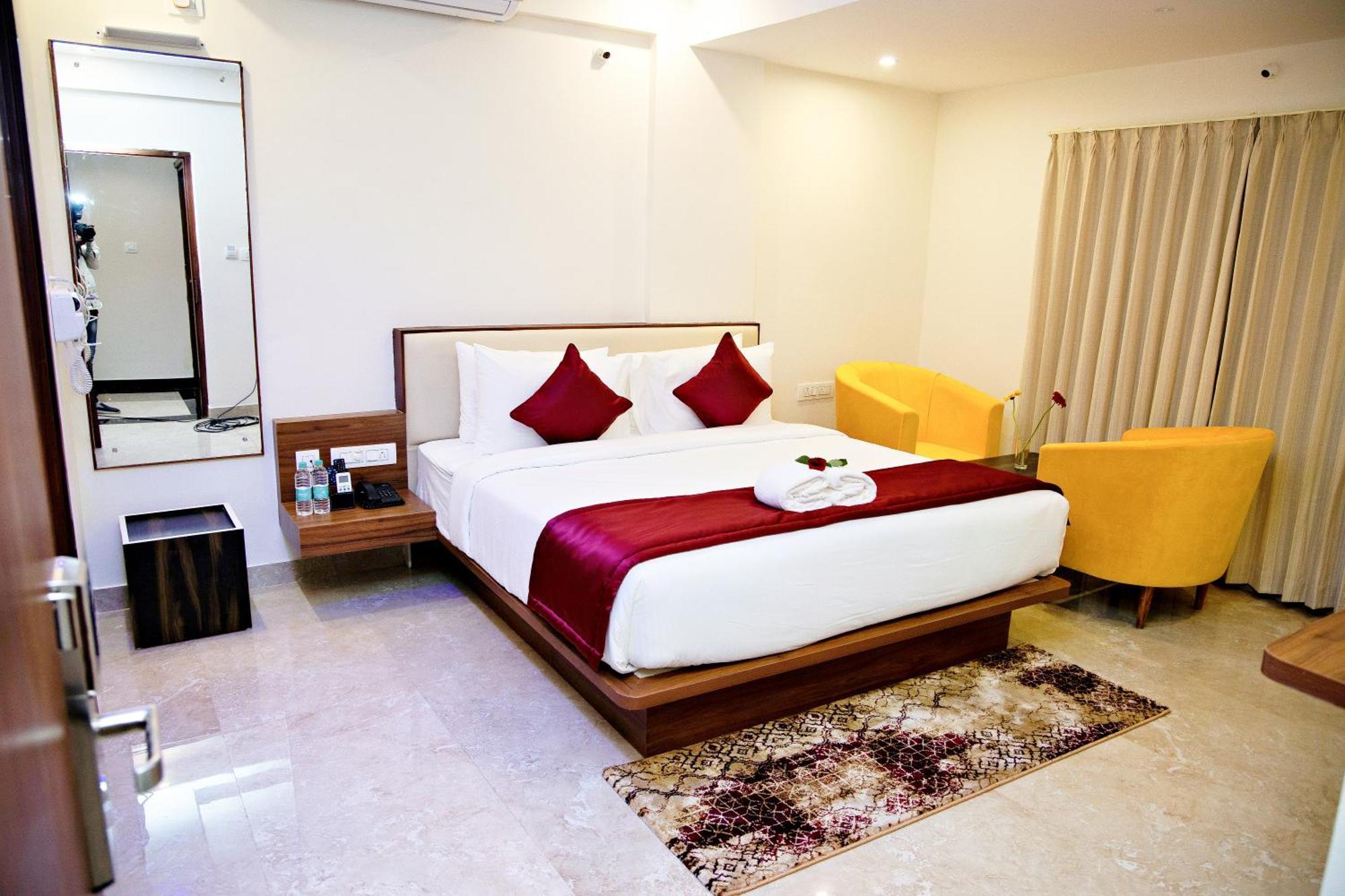 Villa Grand Hotel Near Kempegowda International Airport Devanahalli Bagian luar foto